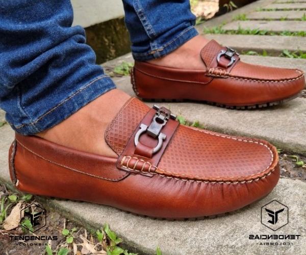 zapato mocasin Apache enchasado para hombre color miel  631