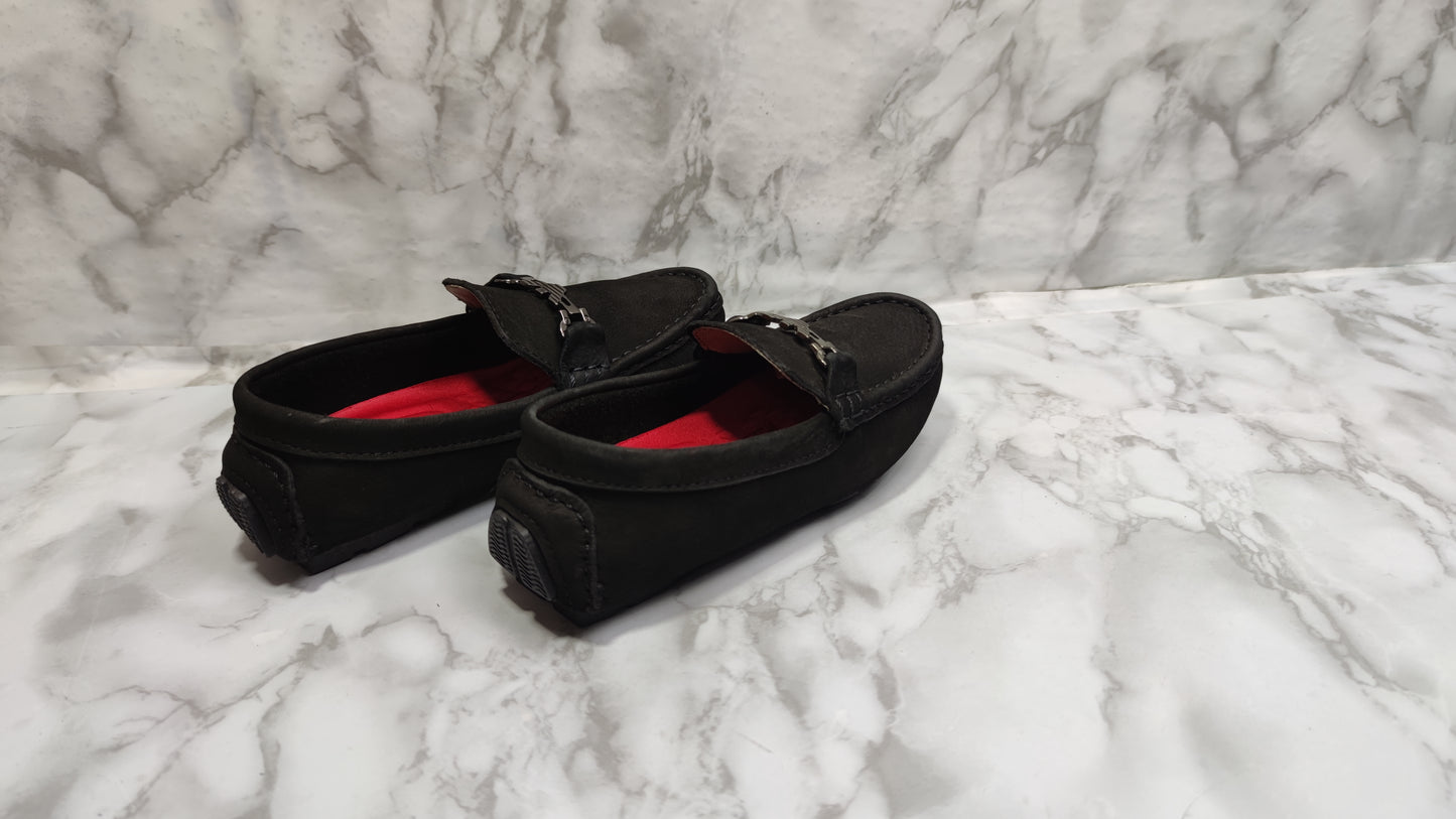 zapato mocasin Apache enchasado para niño color nobuck negro 034