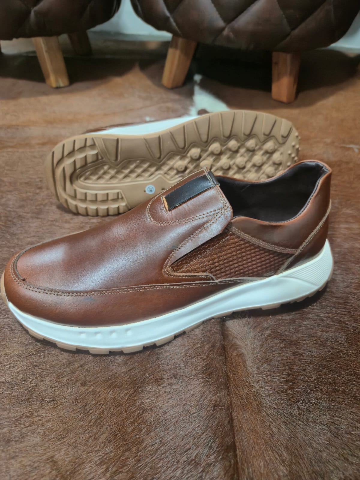 zapato tenis deportivo en cuero para hombre color coñag 2213