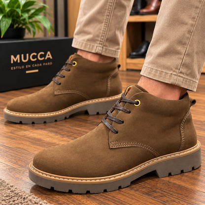 bota en cuero para hombre color nobuck vison 3001