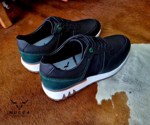 zapato tenis deportivo en cuero para hombre color negro x verde 477