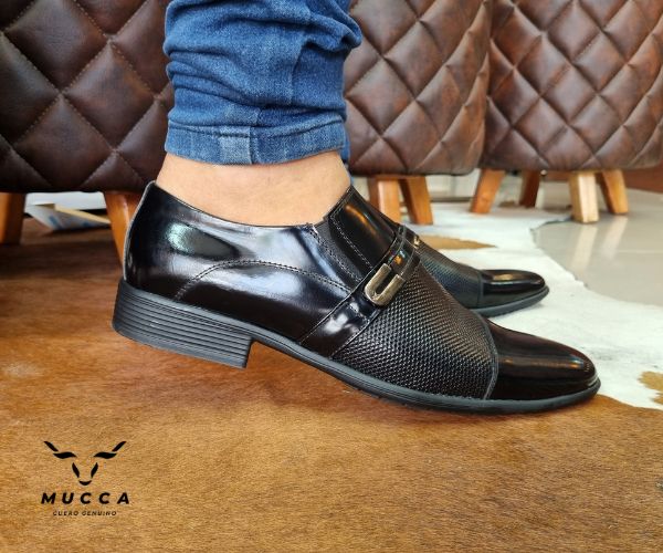 zapato clasico en cuero para hombre color negro 159