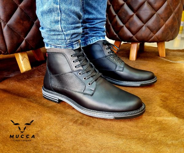 bota en cuero para hombre color negro x gravado 080