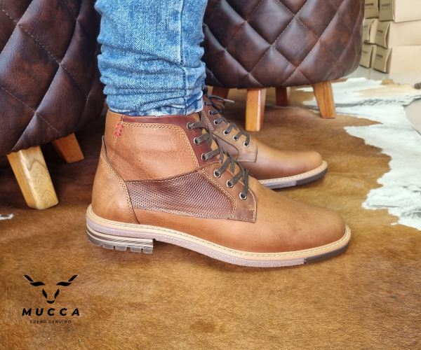 bota en cuero para hombre color miel claro combinado  080